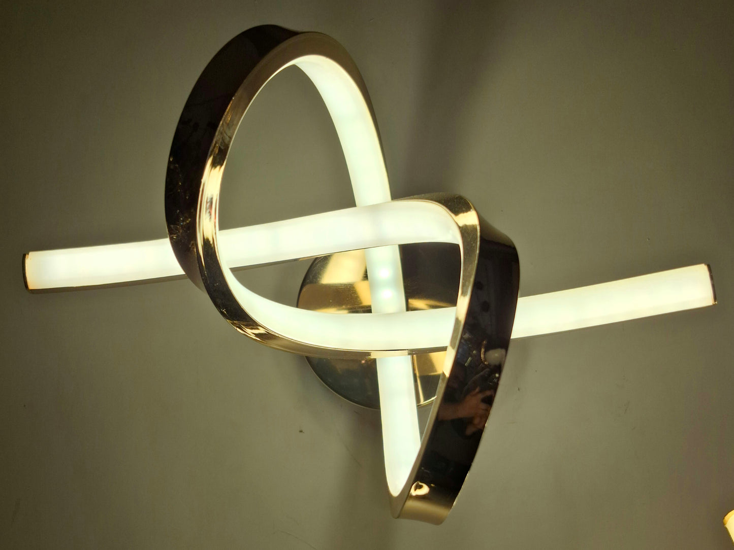 Spiral Curved Modern Golden Led Warm Walllight