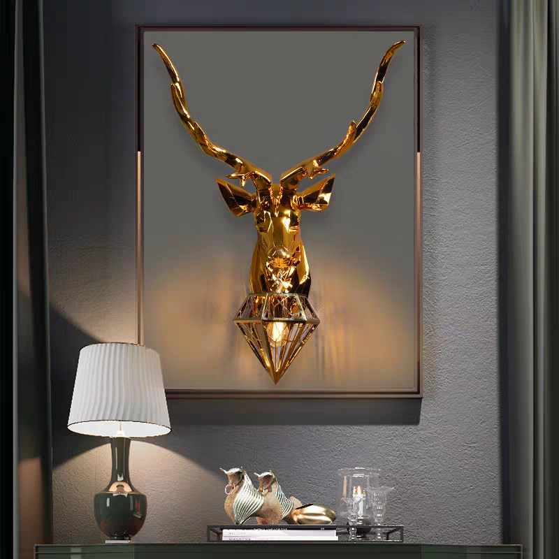 Markhor Scripted Wall Lamp