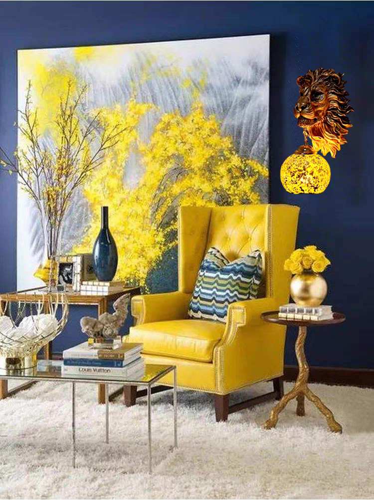 Lion Scripted Wall Lamp