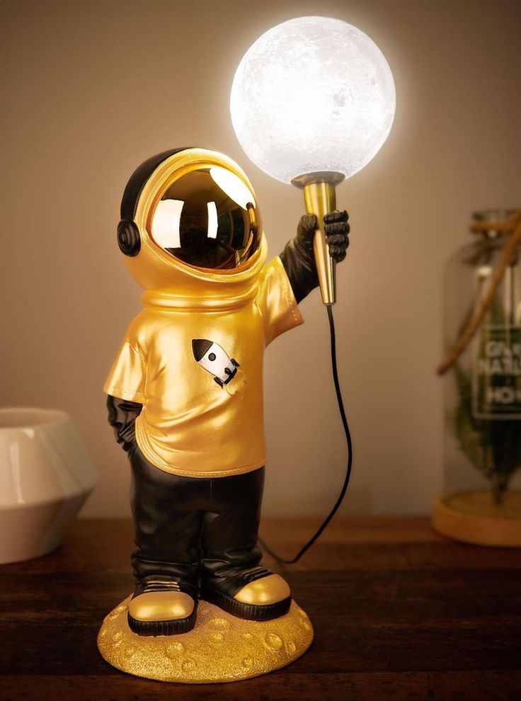 Gangster Modern Galaxy Astronaut Table Lamp