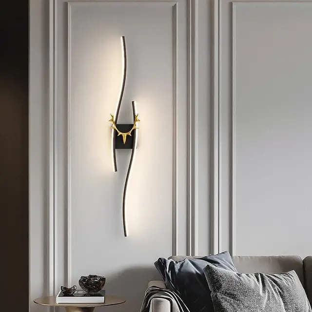 Long Markhor Black Led Walllamp