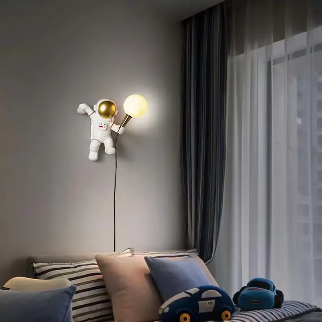 Astronaut White Led Walllamp