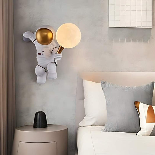 Astronaut White Led Walllamp