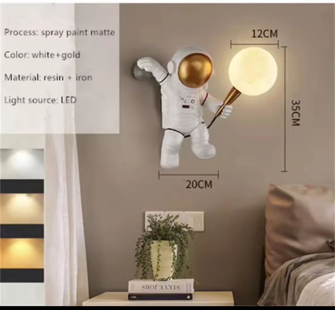 Astronaut White Led Walllamp