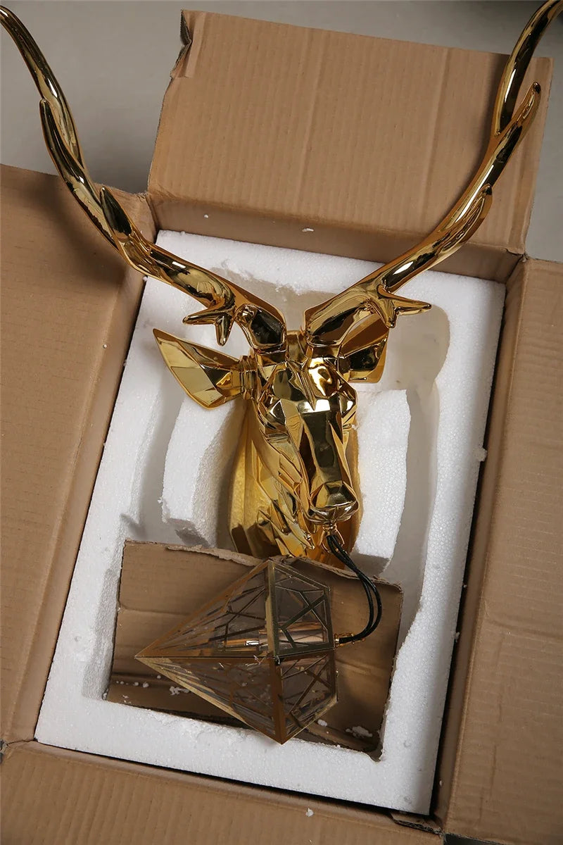 Markhor Scripted Wall Lamp