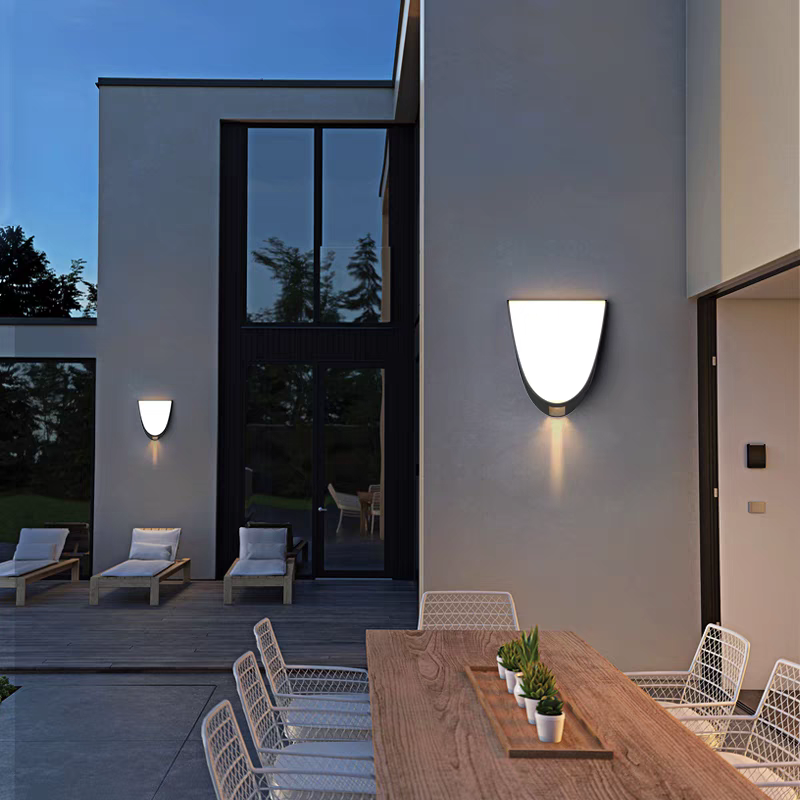 One Sided Led Outdoor Aryclic Wall Light